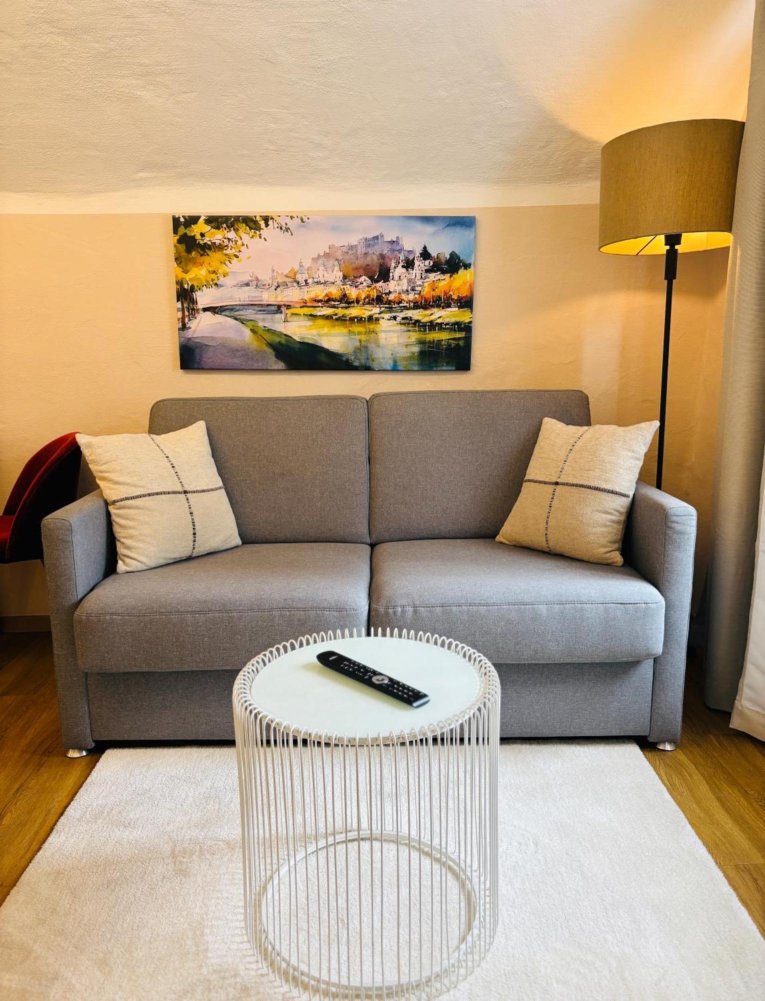 Apt. Stone-Lodge Salzburg Buitenkant foto